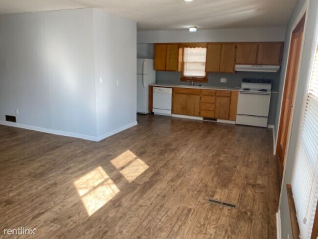 Building Photo - 3 br, 1.5 bath House - 3114 S Mclean Blvd