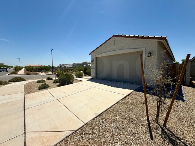 Building Photo - 17309 W Paraiso Ln