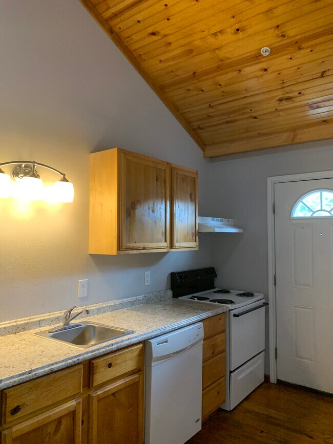 Front door into kitchen - 1112 Cardinal St #105