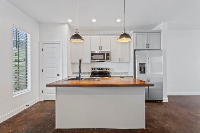 Foto del edificio - 3552 Knight Ln