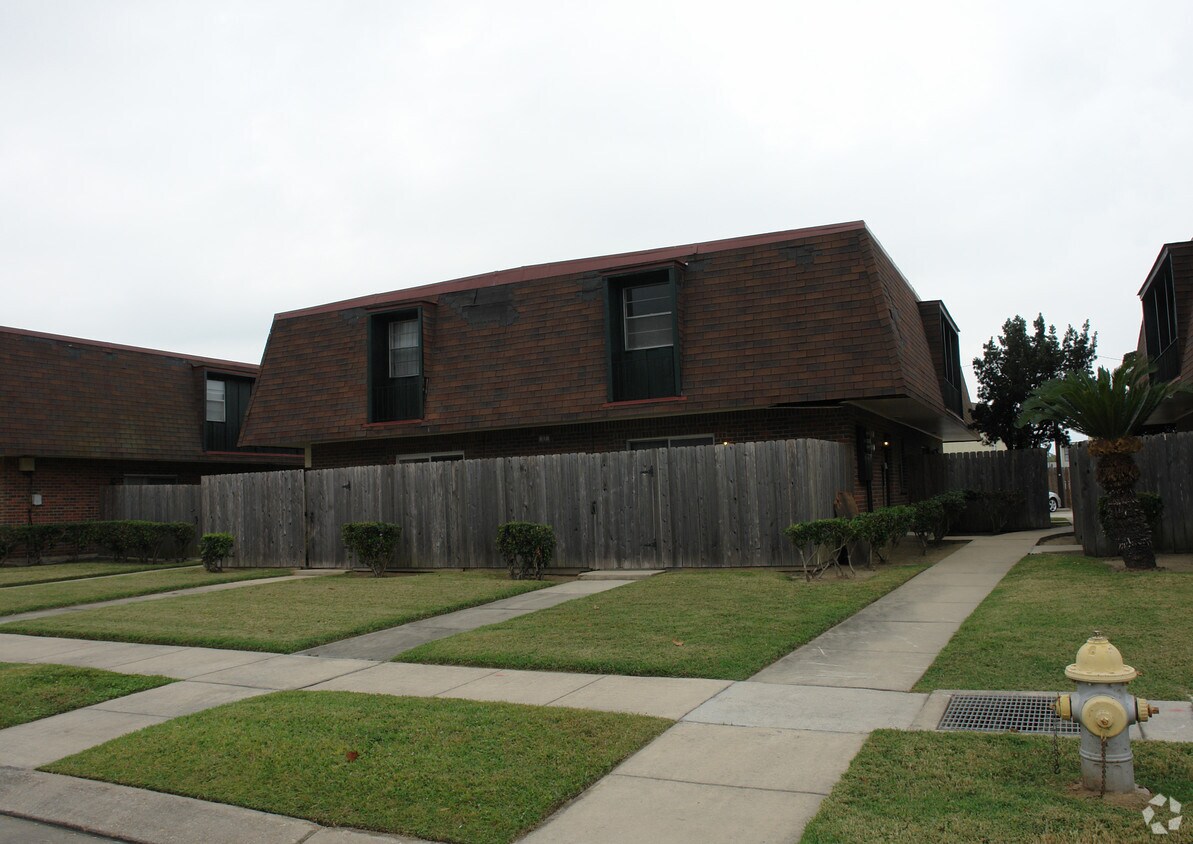 57 Antigua Dr, Kenner, LA 70065 Apartments in Kenner, LA