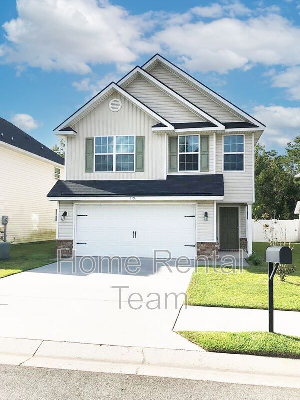 Building Photo - 219 Grandview Dr