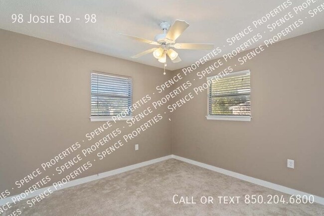 Foto del edificio - 98 Josie Rd