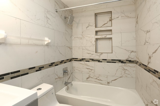 Interior Photo - ReNew Washington Park