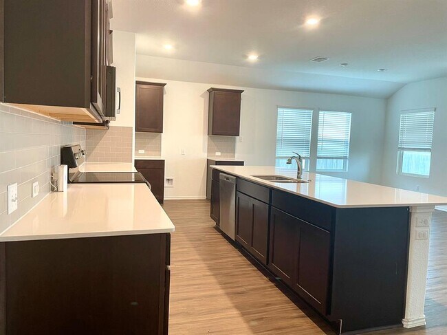 Foto del edificio - 219 Chickasaw Ln