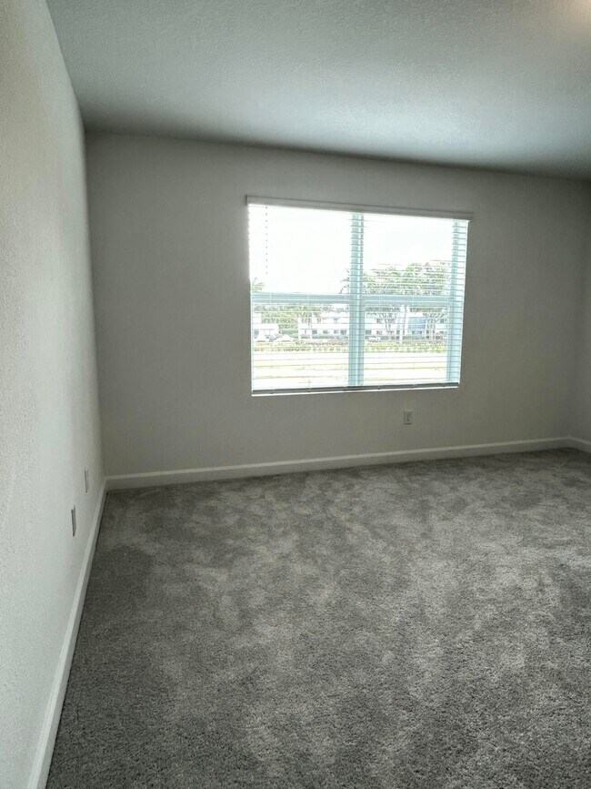 Foto del edificio - 4332 Pond Lily Ln