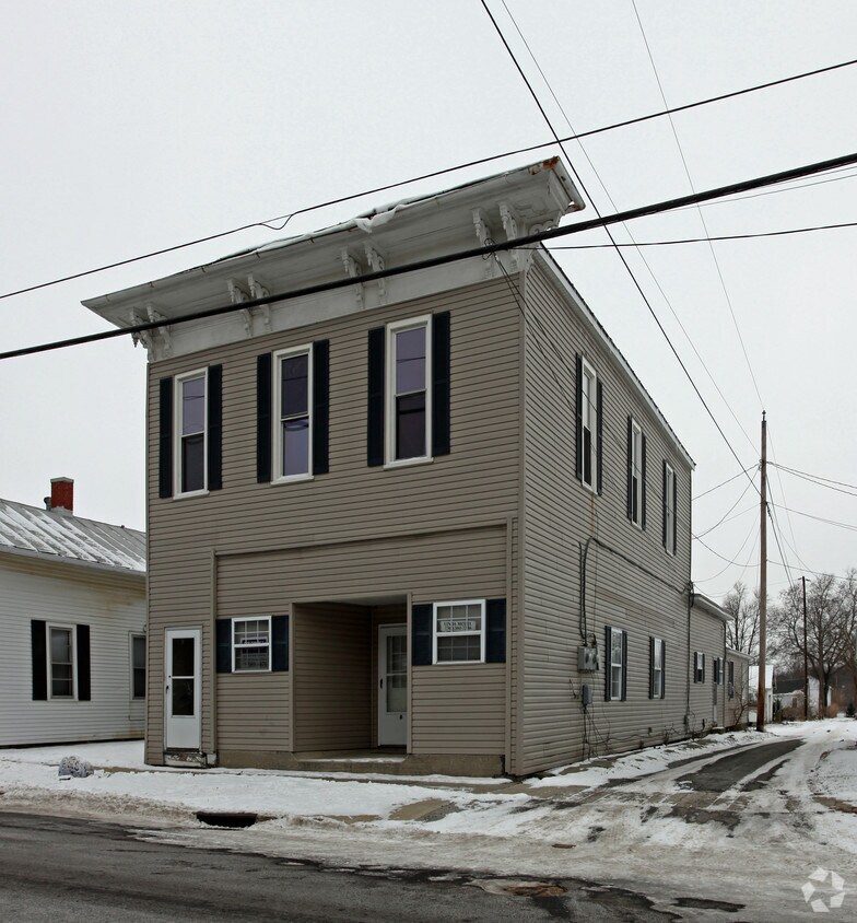 Primary Photo - 111 N Main St