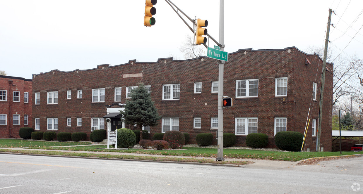 Building Photo - 4801 E Washington St