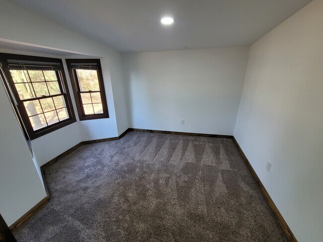 Building Photo - 110 Chapel Rd