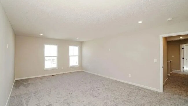 Foto del edificio - 6136 Old Rosebud Dr