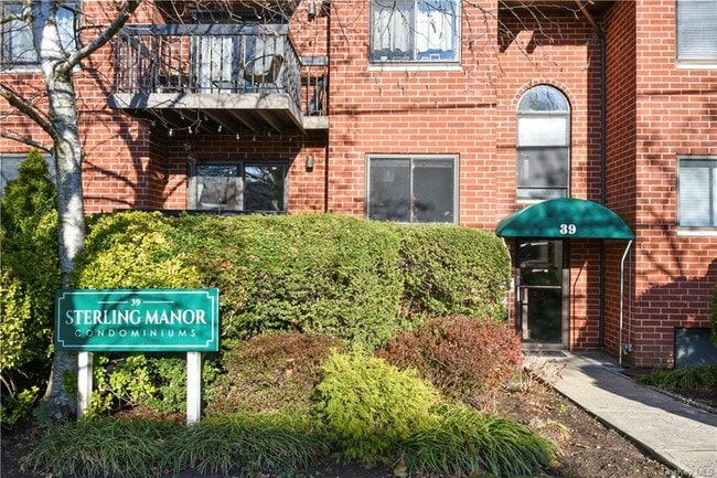 Building Photo - 39 Sterling Ave