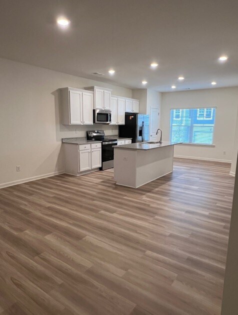 Foto del edificio - 1583 Salem Dr