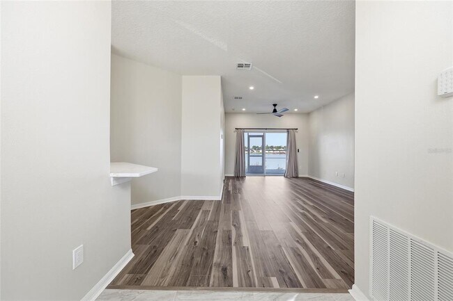 Foto del edificio - 4506 Waterside Pointe Cir