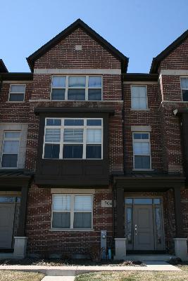 Primary Photo - 704 N Aspen Dr