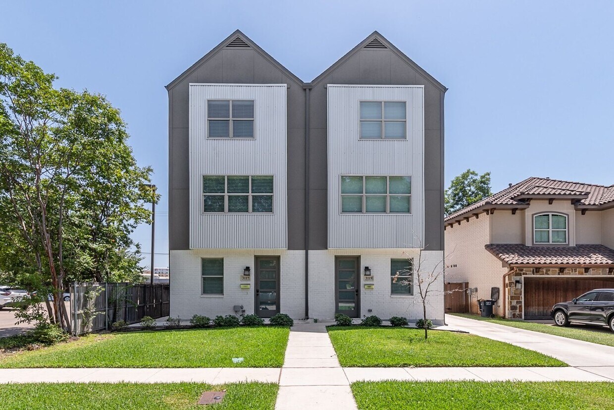 Foto principal - * MOVE IN SUMMER 6/28/2027 * 5 Bed 5.5 Bat...