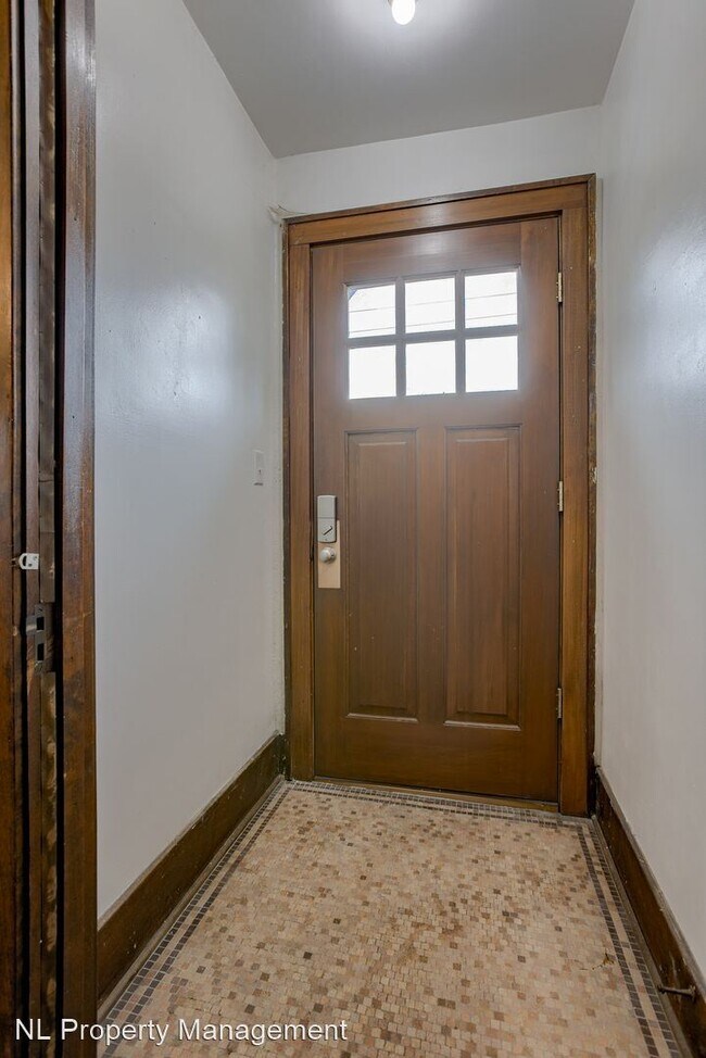 Building Photo - 3 br, 2 bath House - 847 S 60th Street