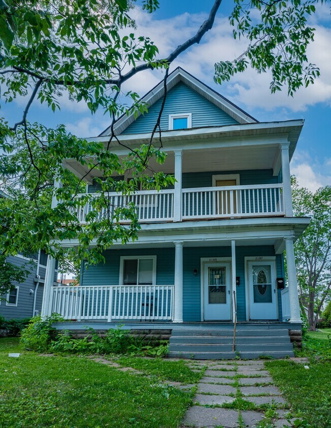 Primary Photo - 2105/2107 Emerson Avenue North