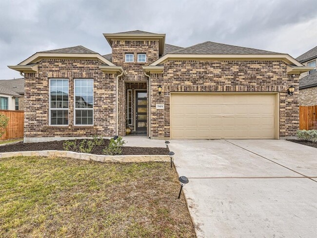 Building Photo - 19404 Fernando Trl