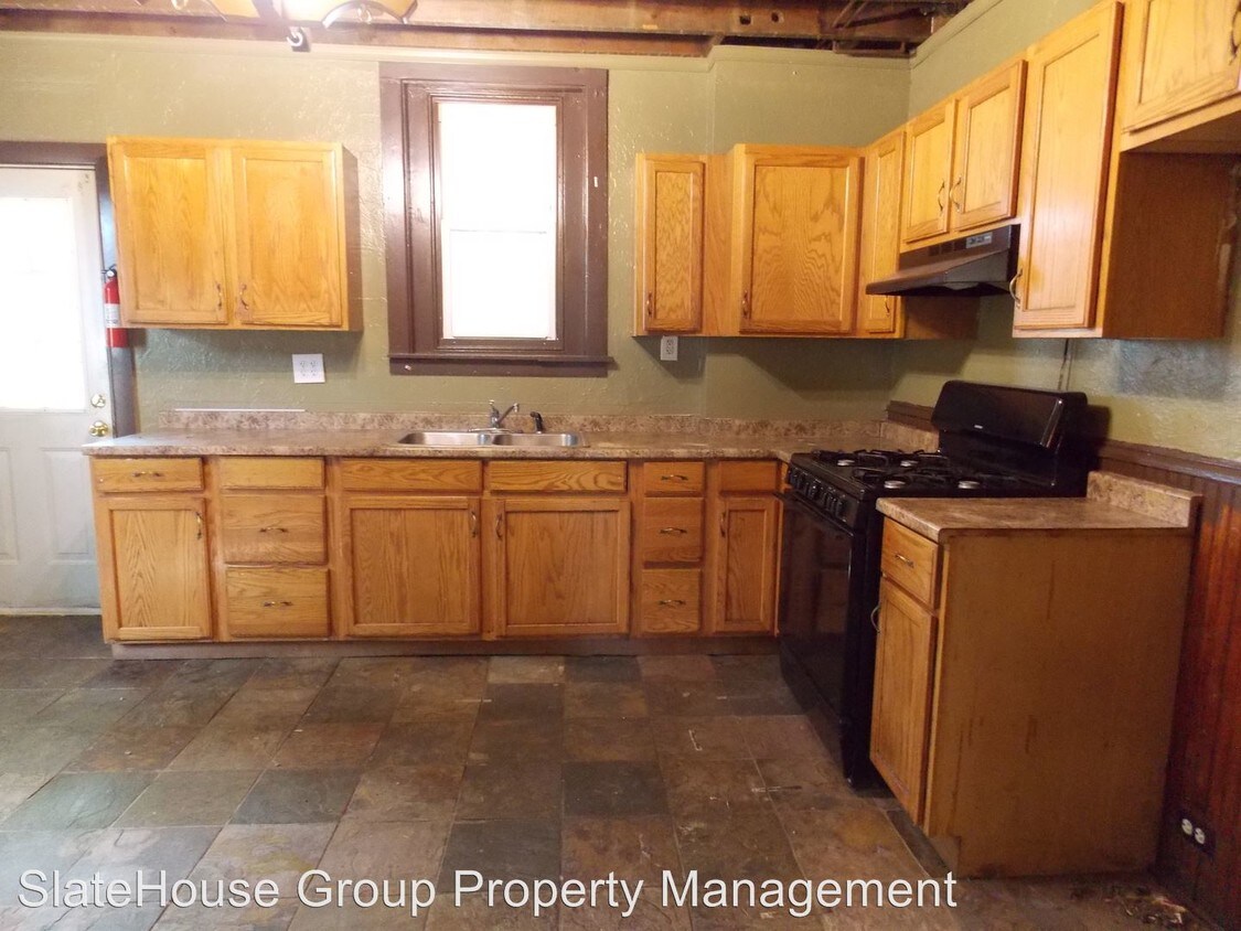 Foto principal - 3 br, 1 bath House - 209 S Gannon St EGWST