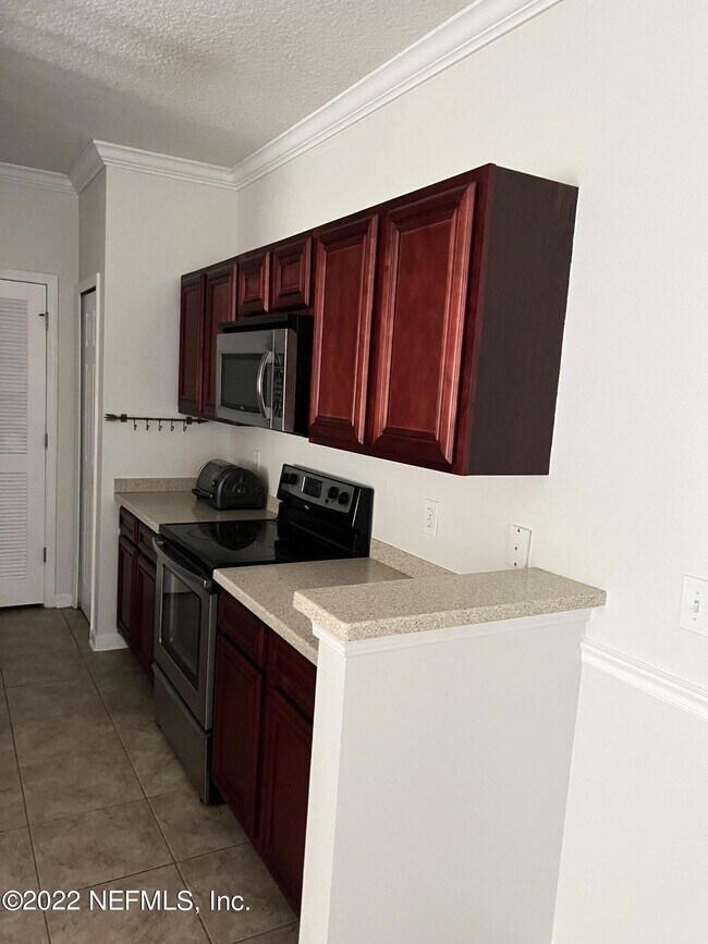 Building Photo - 5006 Key Lime Dr