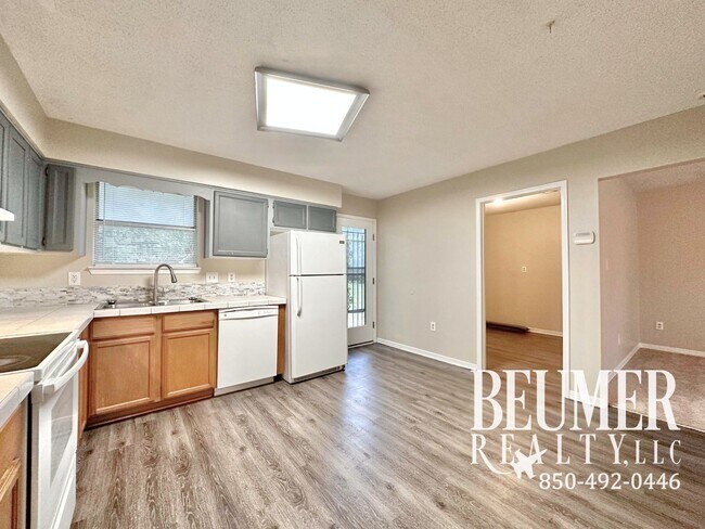 Foto del edificio - 2292 Sparrow Ln