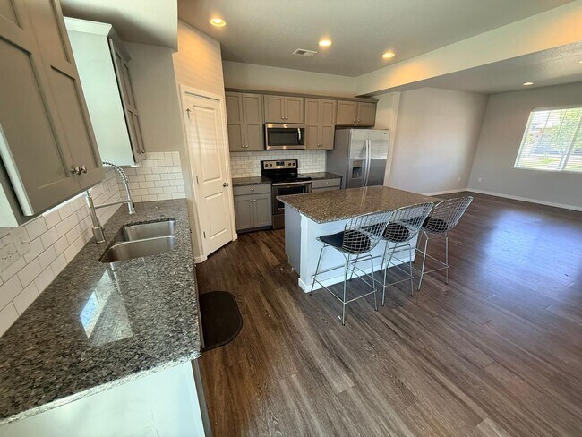 Foto del edificio - Bright Modern Home in TimberVine - 3 Bed, 2.5 Bath, 2 Car Garage