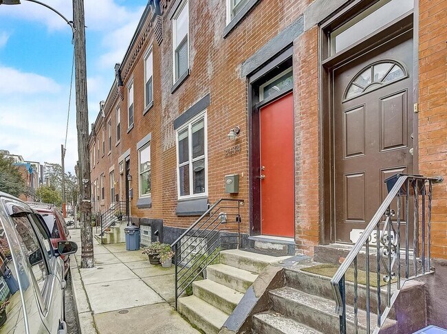 Building Photo - 3034 Baltz St