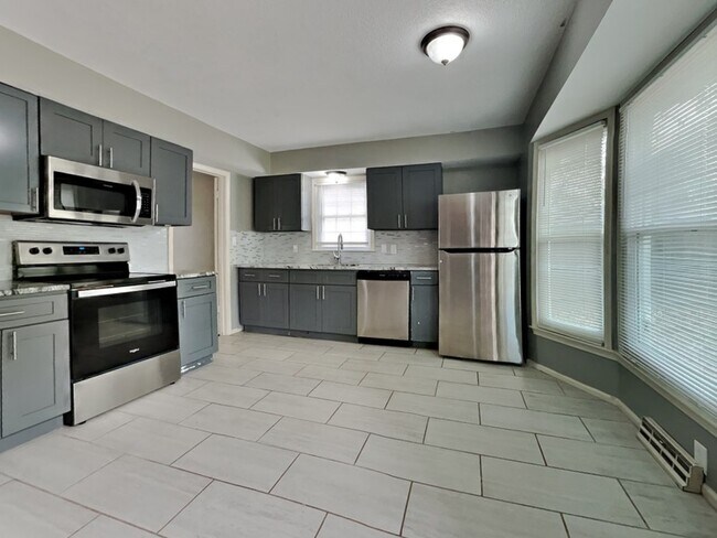 Building Photo - 103 Hillcrest Rd