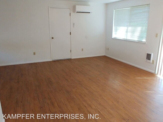 Building Photo - 1708 Del Rio Ave SE