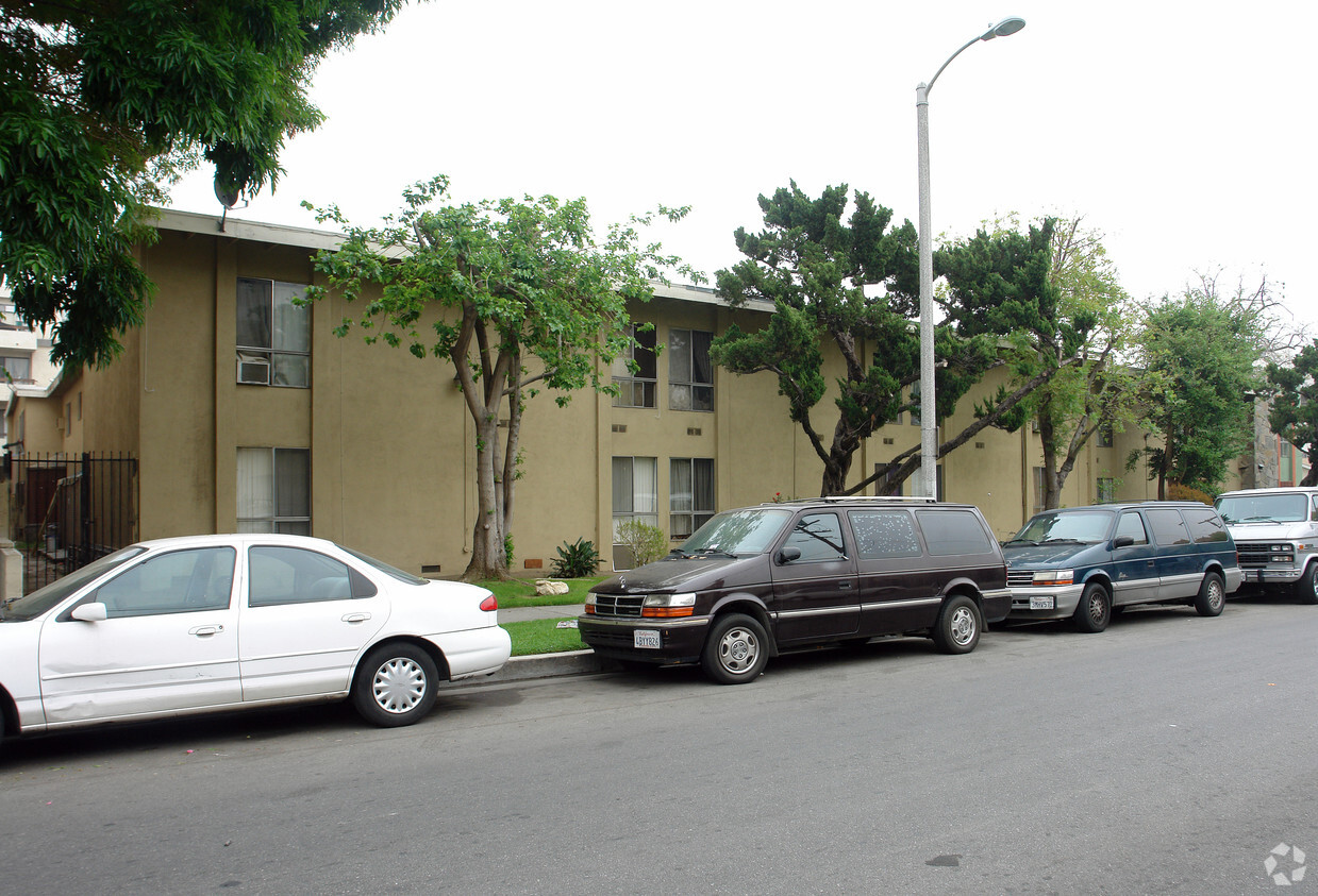 Building Photo - 14695 Chase St