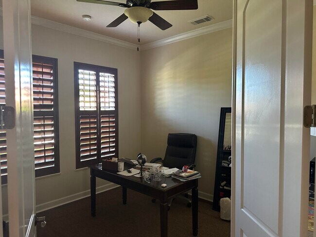Foto del edificio - 860 SW Grand Reserves Blvd
