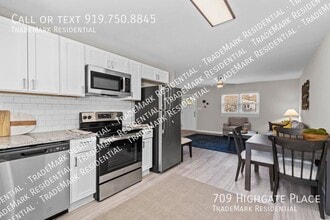 Building Photo - 709 Highgate Pl