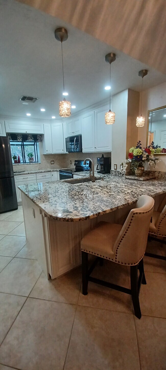 Building Photo - 1537 Oyster Catcher Pt