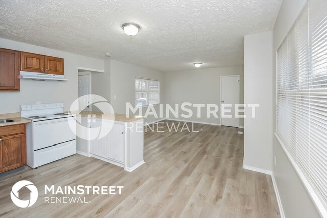 Building Photo - 9413 Rochelle Dr