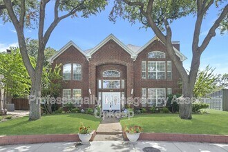 Building Photo - 18528 Vista Del Sol