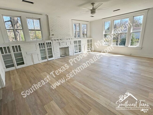 Foto del edificio - 1420 Live Oak St