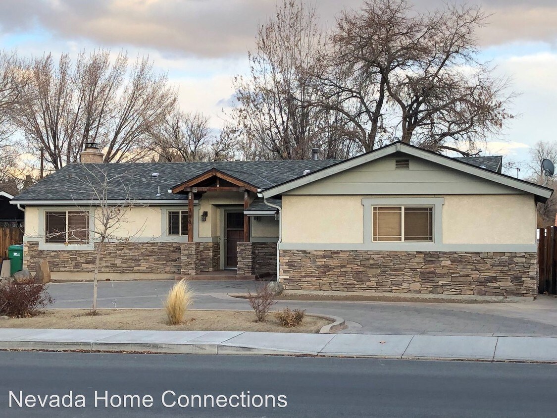 Foto principal - 3 br, 2 bath House - 1350 Hunter Lake
