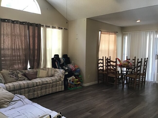 Building Photo - 2 Bedrm (Tradewinds) Condo For Rent SEE TERMS