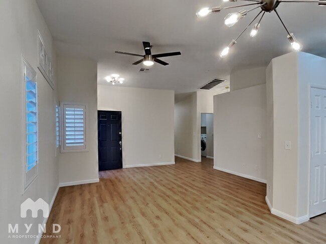 Building Photo - 7827 Lobella St