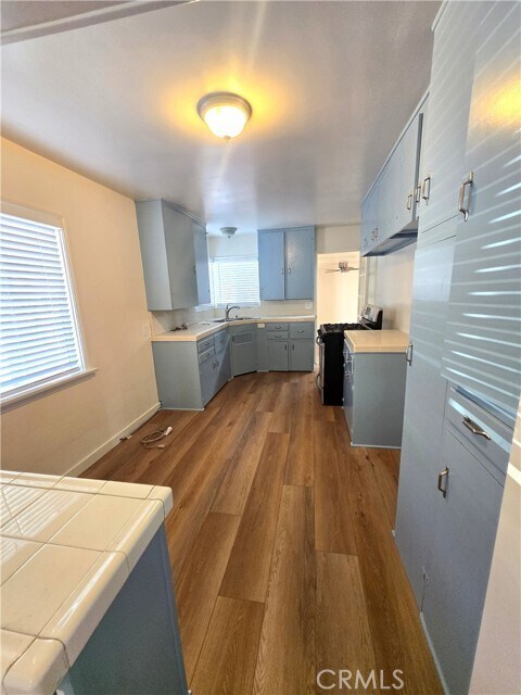 Foto del edificio - 1740 E 53rd St