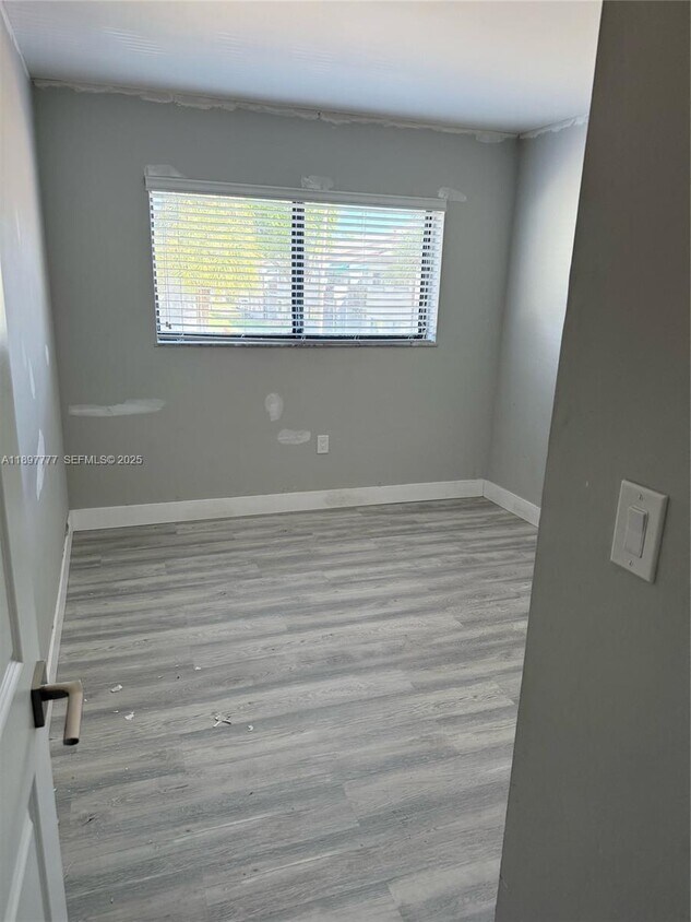 Foto del edificio - 7405 SW 152nd Ave