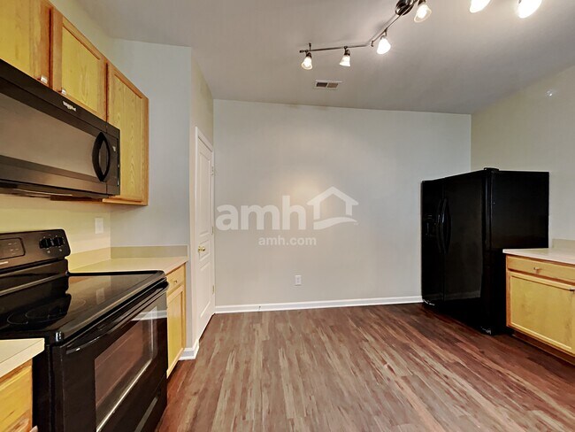 Building Photo - 11342 Heritage Green Dr