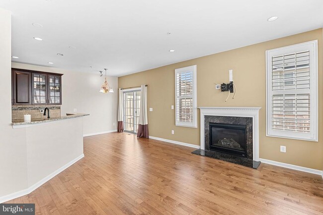 Building Photo - 43117 Shore Square