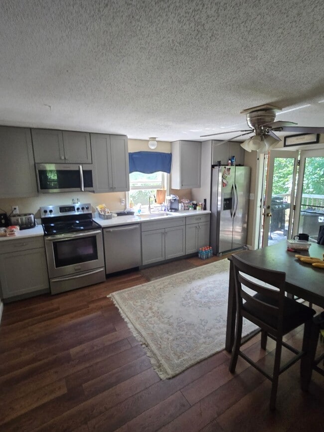 Building Photo - 67A Speare Rd