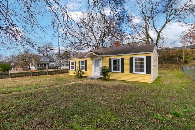 Foto del edificio - Charming Historic East Nash 3Bed/2Bath!