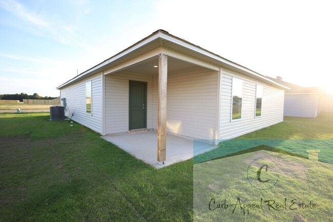 Building Photo - $950 October Move in special!! New constru...