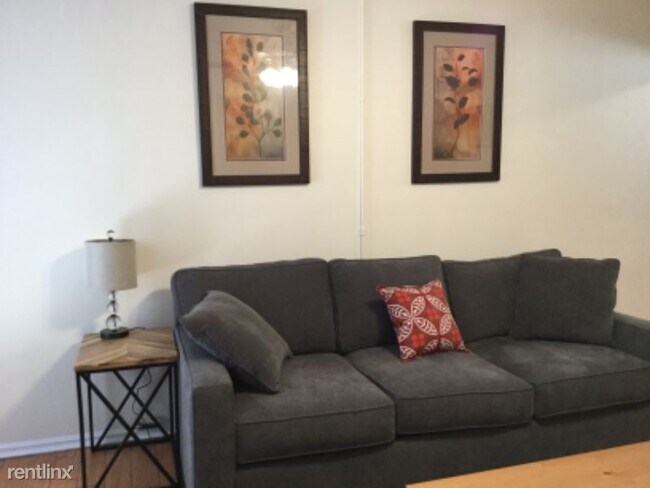Building Photo - 1 br, 1 bath Apartment - 3717 Boundary St