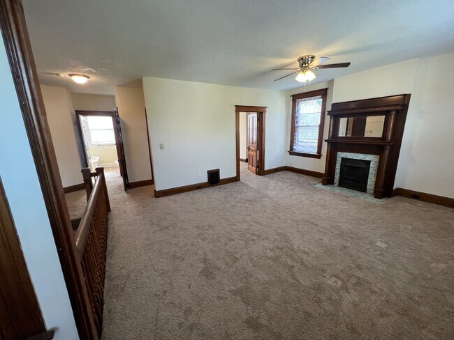 Building Photo - Spacious 2-Bed Near UC Medical Campus — Modern Updates, Central HVAC, Off-Street Parking