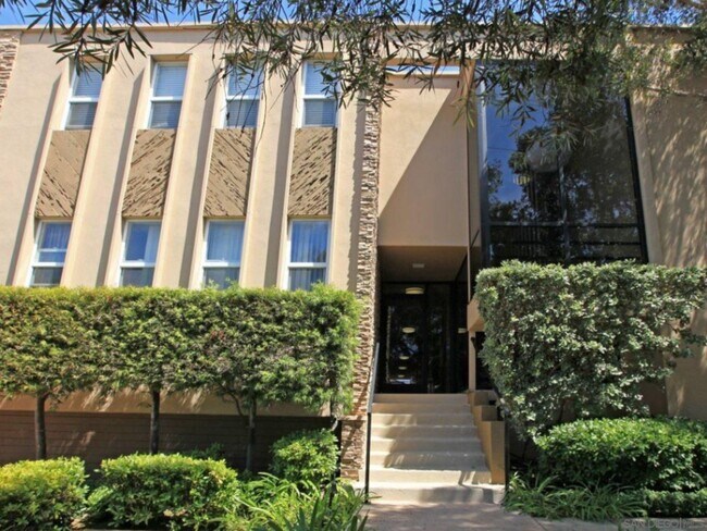 Foto del edificio - 2089 Chatsworth Blvd