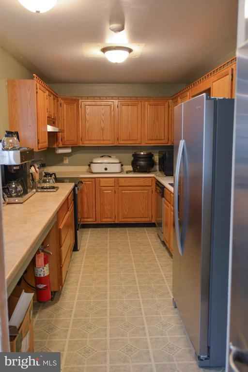 Building Photo - 13 1st St